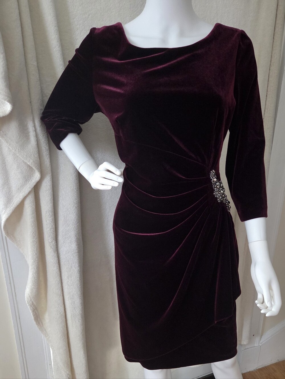 Alex Evenings Velvet Ruched Long-Sleeve Dress in Deep Burgundy